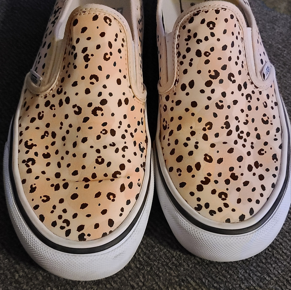 Women's pink leopard print Leila Vans, Size 7.5